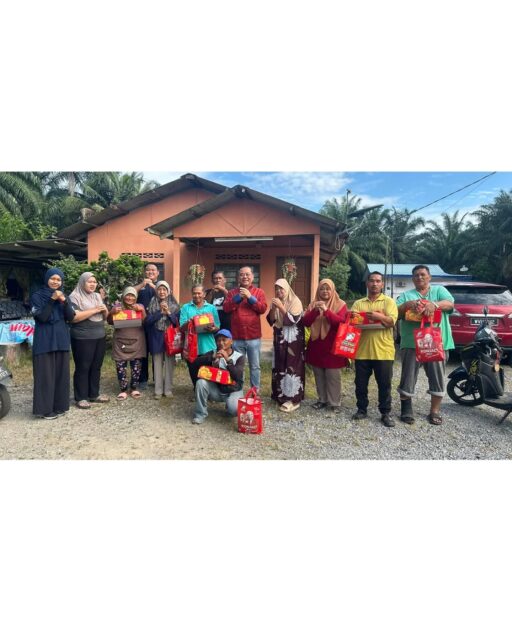 Happy Alliance telah mengadakan lawatan amal sempena Tahun Baru Cina! 🎉 Sumbangan telah disampaikan oleh Pengarah Urusan Happy Alliance (M) Sdn. Bhd, En. Johnny Tan sebagai tanda sokongan kepada mereka yang memerlukan. 🍊 Semoga sumbangan ini dapat membawa kegembiraan kepada mereka. Gong Xi Fa Cai! 🧧
Happy Alliance 举行了春节慈善访问!🎉 由 Happy Alliance (M) Sdn. Bhd. 的执行董事 En. Johnny Tan 亲自捐赠,表达对有需要人士的支持。🍊 希望这份捐赠能给他们带来欢乐。恭喜发财!🧧